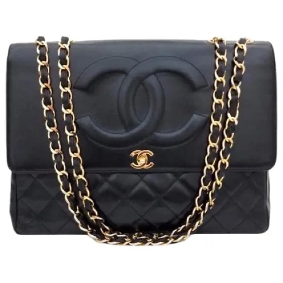 CHANEL Handbags - Authentic CHANEL black jumbo XL CC classic Lambskin shoulder bag